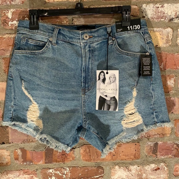 Kendall & Kylie Pants - Kendall + Kylie Icon Short